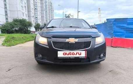 Chevrolet Cruze II, 2010 год, 700 000 рублей, 2 фотография