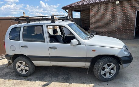 Chevrolet Niva I рестайлинг, 2007 год, 300 000 рублей, 2 фотография