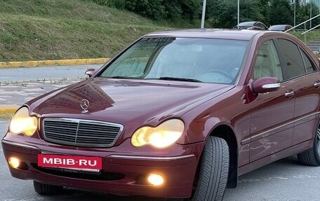 Mercedes-Benz C-Класс, 2004 год, 540 000 рублей, 5 фотография