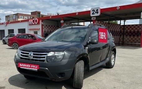Renault Duster I рестайлинг, 2013 год, 700 000 рублей, 2 фотография