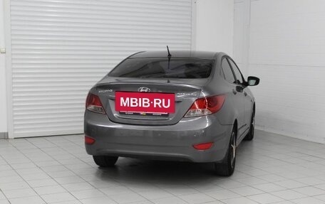 Hyundai Solaris II рестайлинг, 2011 год, 600 000 рублей, 8 фотография