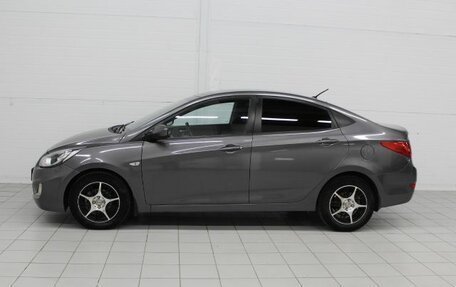 Hyundai Solaris II рестайлинг, 2011 год, 600 000 рублей, 11 фотография