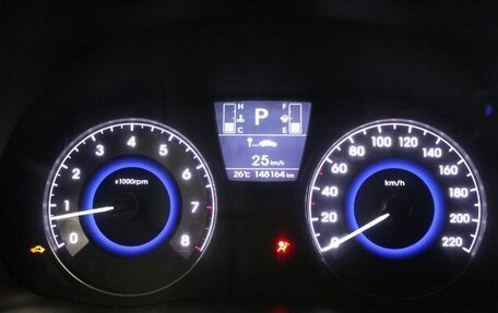 Hyundai Solaris II рестайлинг, 2011 год, 600 000 рублей, 18 фотография