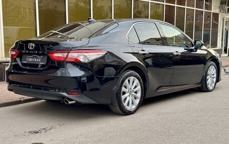 Toyota Camry, 2020 год, 2 750 000 рублей, 2 фотография
