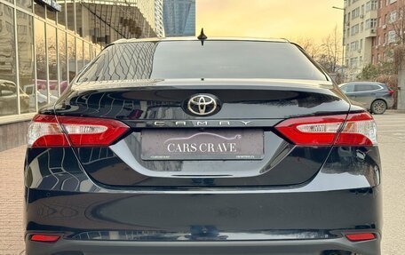 Toyota Camry, 2020 год, 2 750 000 рублей, 5 фотография