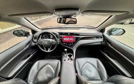 Toyota Camry, 2020 год, 2 750 000 рублей, 8 фотография