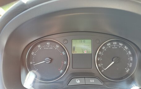 Skoda Fabia II, 2014 год, 900 000 рублей, 3 фотография