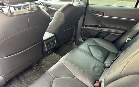 Toyota Camry, 2020 год, 2 750 000 рублей, 18 фотография