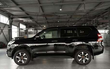 Toyota Land Cruiser Prado 150 рестайлинг 2, 2016 год, 3 140 000 рублей, 6 фотография