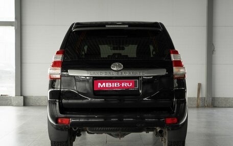 Toyota Land Cruiser Prado 150 рестайлинг 2, 2016 год, 3 140 000 рублей, 8 фотография