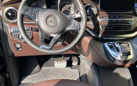Mercedes-Benz V-Класс, 2015 год, 3 850 000 рублей, 7 фотография
