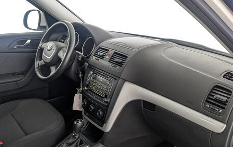 Skoda Yeti I рестайлинг, 2013 год, 1 040 000 рублей, 13 фотография