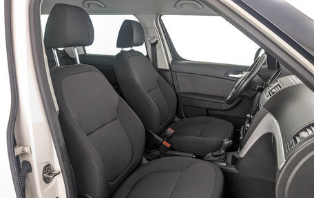 Skoda Yeti I рестайлинг, 2013 год, 1 040 000 рублей, 24 фотография