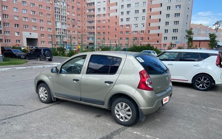 Renault Sandero I, 2011 год, 700 000 рублей, 2 фотография