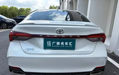 Toyota Avalon, 2023 год, 3 800 000 рублей, 4 фотография