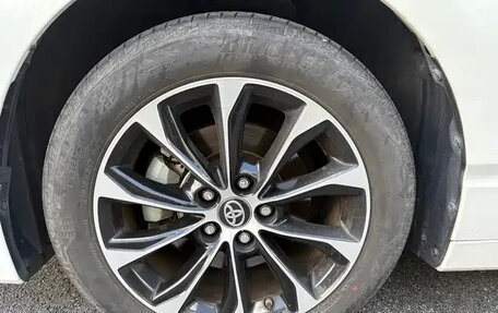 Toyota Avalon, 2023 год, 3 800 000 рублей, 8 фотография