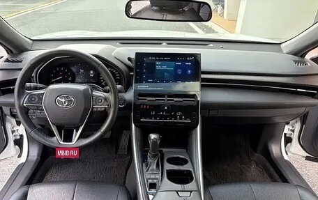 Toyota Avalon, 2023 год, 3 800 000 рублей, 13 фотография