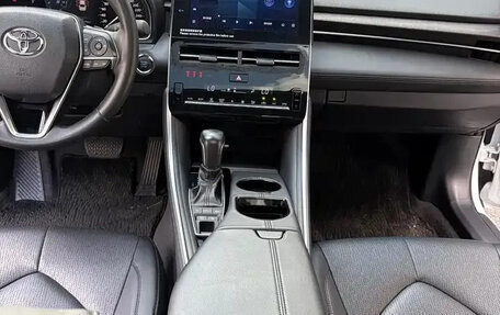 Toyota Avalon, 2023 год, 3 800 000 рублей, 17 фотография