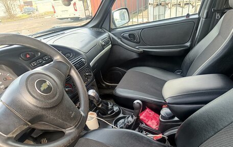 Chevrolet Niva I рестайлинг, 2012 год, 420 000 рублей, 5 фотография