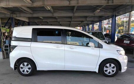 Honda Freed I, 2015 год, 1 100 000 рублей, 4 фотография