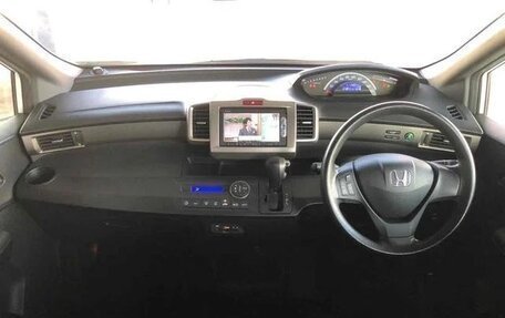 Honda Freed I, 2015 год, 1 100 000 рублей, 13 фотография