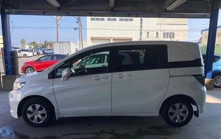 Honda Freed I, 2015 год, 1 100 000 рублей, 9 фотография
