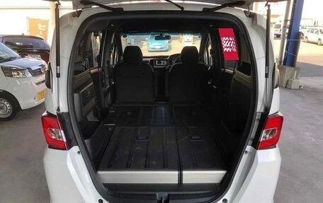Honda Freed I, 2015 год, 1 100 000 рублей, 12 фотография