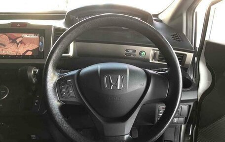 Honda Freed I, 2015 год, 1 100 000 рублей, 14 фотография
