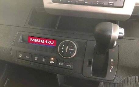 Honda Freed I, 2015 год, 1 100 000 рублей, 18 фотография