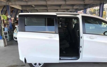 Honda Freed I, 2015 год, 1 100 000 рублей, 29 фотография