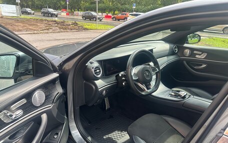 Mercedes-Benz E-Класс, 2017 год, 3 390 000 рублей, 6 фотография