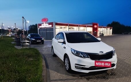KIA Rio III рестайлинг, 2015 год, 920 000 рублей, 4 фотография