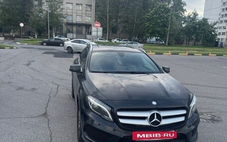 Mercedes-Benz GLA, 2015 год, 2 400 000 рублей, 11 фотография