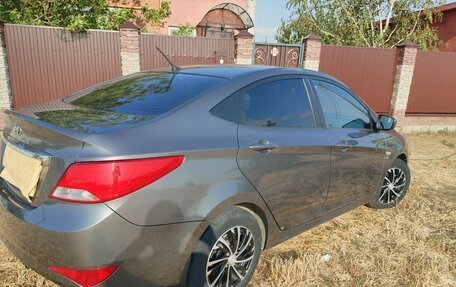 Hyundai Solaris II рестайлинг, 2016 год, 1 090 000 рублей, 3 фотография