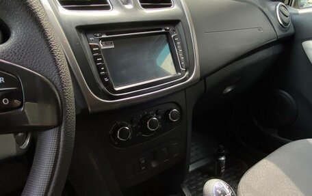 Renault Sandero II рестайлинг, 2016 год, 1 050 000 рублей, 13 фотография