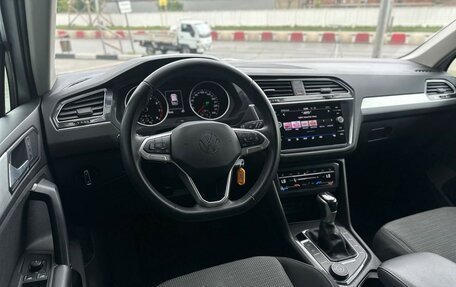 Volkswagen Tiguan II, 2022 год, 2 900 000 рублей, 6 фотография