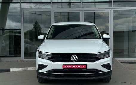 Volkswagen Tiguan II, 2022 год, 2 900 000 рублей, 3 фотография