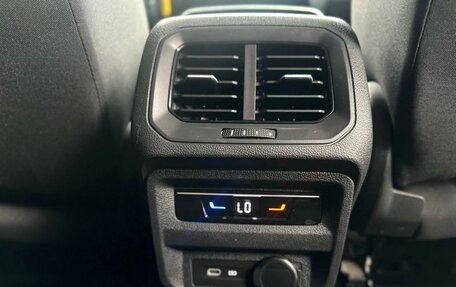 Volkswagen Tiguan II, 2022 год, 2 900 000 рублей, 15 фотография