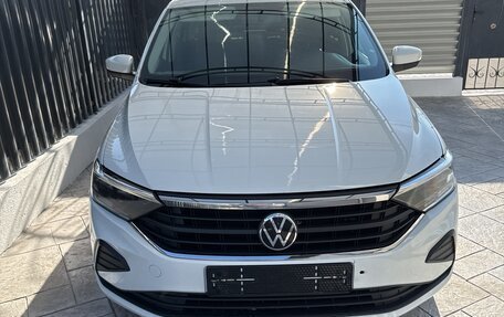 Volkswagen Polo VI (EU Market), 2020 год, 1 350 000 рублей, 1 фотография