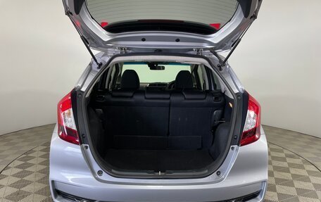 Honda Fit III, 2018 год, 1 198 000 рублей, 10 фотография