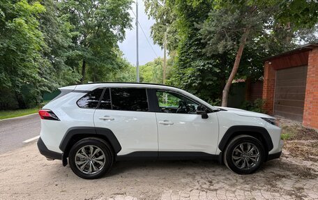 Toyota RAV4, 2024 год, 3 690 000 рублей, 4 фотография