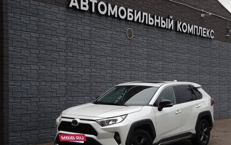 Toyota RAV4, 2022 год, 3 500 000 рублей, 24 фотография