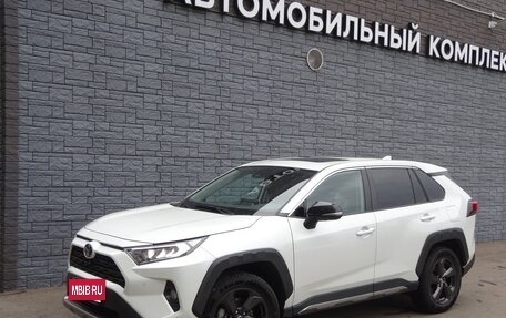 Toyota RAV4, 2022 год, 3 500 000 рублей, 27 фотография