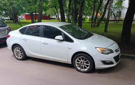 Opel Astra J, 2013 год, 770 000 рублей, 9 фотография