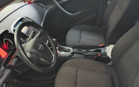 Opel Astra J, 2013 год, 770 000 рублей, 11 фотография