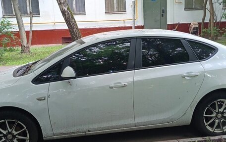 Opel Astra J, 2013 год, 770 000 рублей, 10 фотография