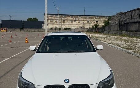BMW 5 серия, 2007 год, 1 350 000 рублей, 1 фотография