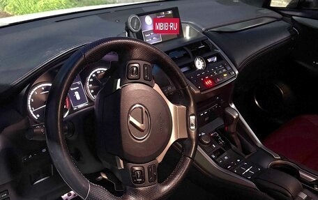 Lexus NX I, 2016 год, 2 700 000 рублей, 10 фотография