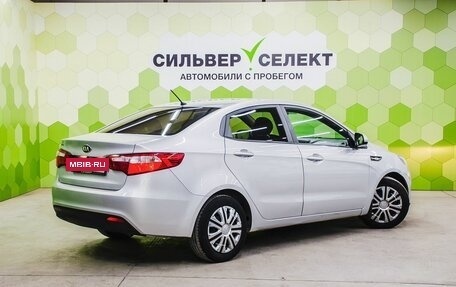 KIA Rio III рестайлинг, 2015 год, 900 000 рублей, 2 фотография