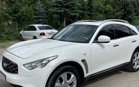 Infiniti FX II, 2010 год, 1 800 000 рублей, 2 фотография